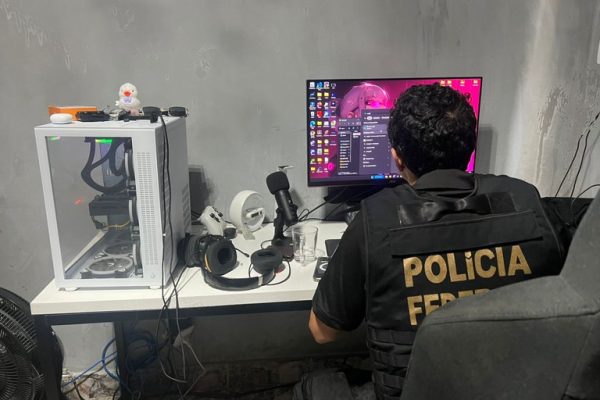 37695953-3a9d-42af-8a24-4342b53dbf72