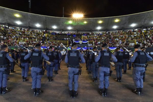 Solenidade reuniu mais de oito mil pessoas, no Parque de Exposições, em Cuiabá - Foto por: Josi Dias