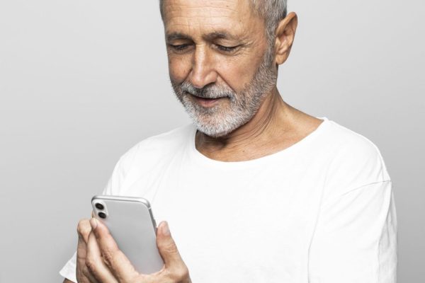 close-up-man-holding-smartphone