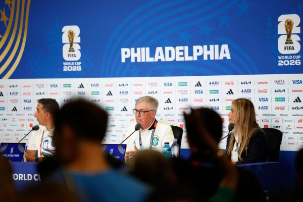 Carlo Ancelotti sorri durante entrevista coletiva antes de Brasil x Haiti, pela segunda rodada da Copa do Mundo
Créditos: Rafael Ribeiro/CBF