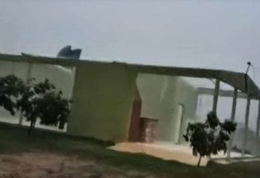 destelhado